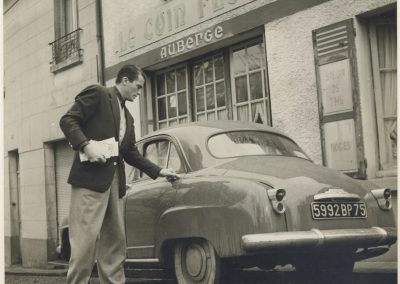 1950 05 06 la Simca Aronde de Grégory Pecq vendue par la Concession Simca au Pecq. 1